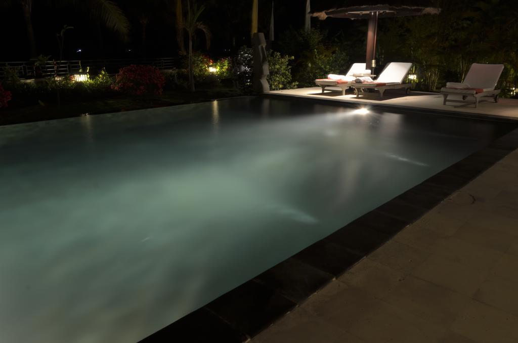 Villa Danison Umeanyar Exterior photo