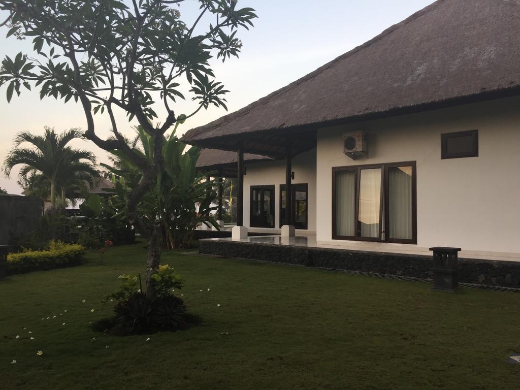 Villa Danison Umeanyar Exterior photo