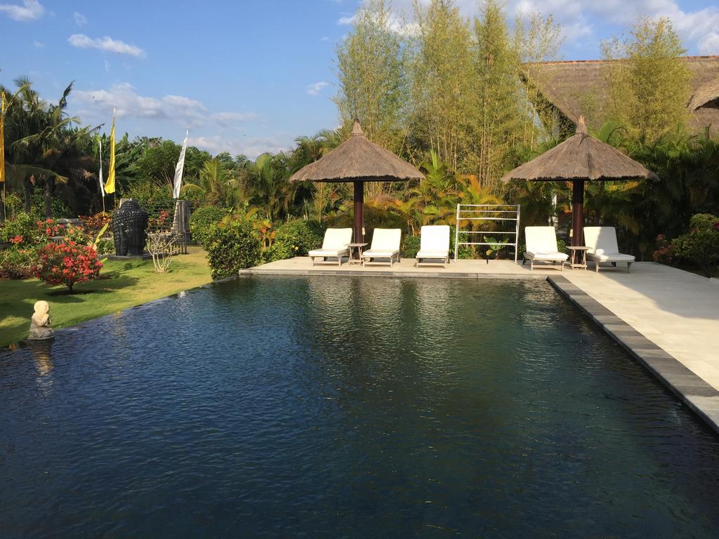 Villa Danison Umeanyar Exterior photo